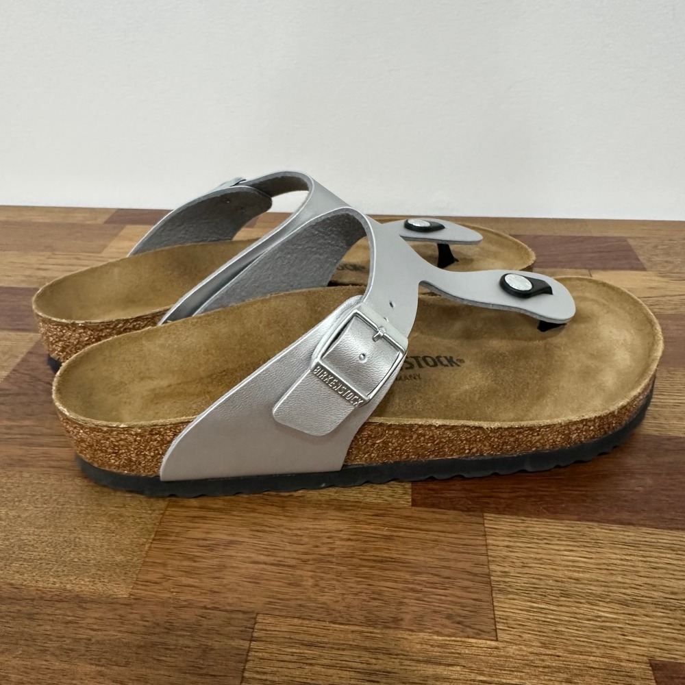 Birkenstocks Gizeh Birko-Flor 41 Leather Thong Sandal Comfort Silver Metallic - Picture 7 of 9